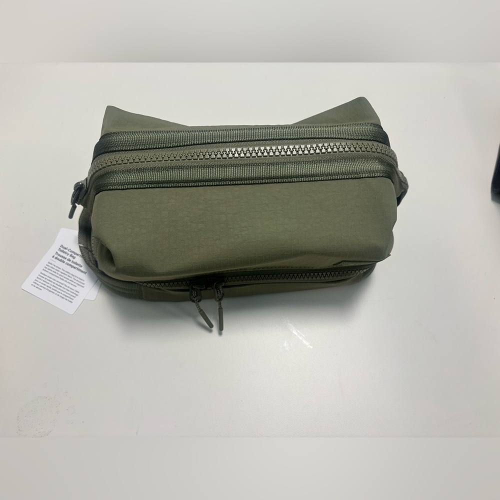 Lululemon Dual-Compartment Toiletry Bag BNWT